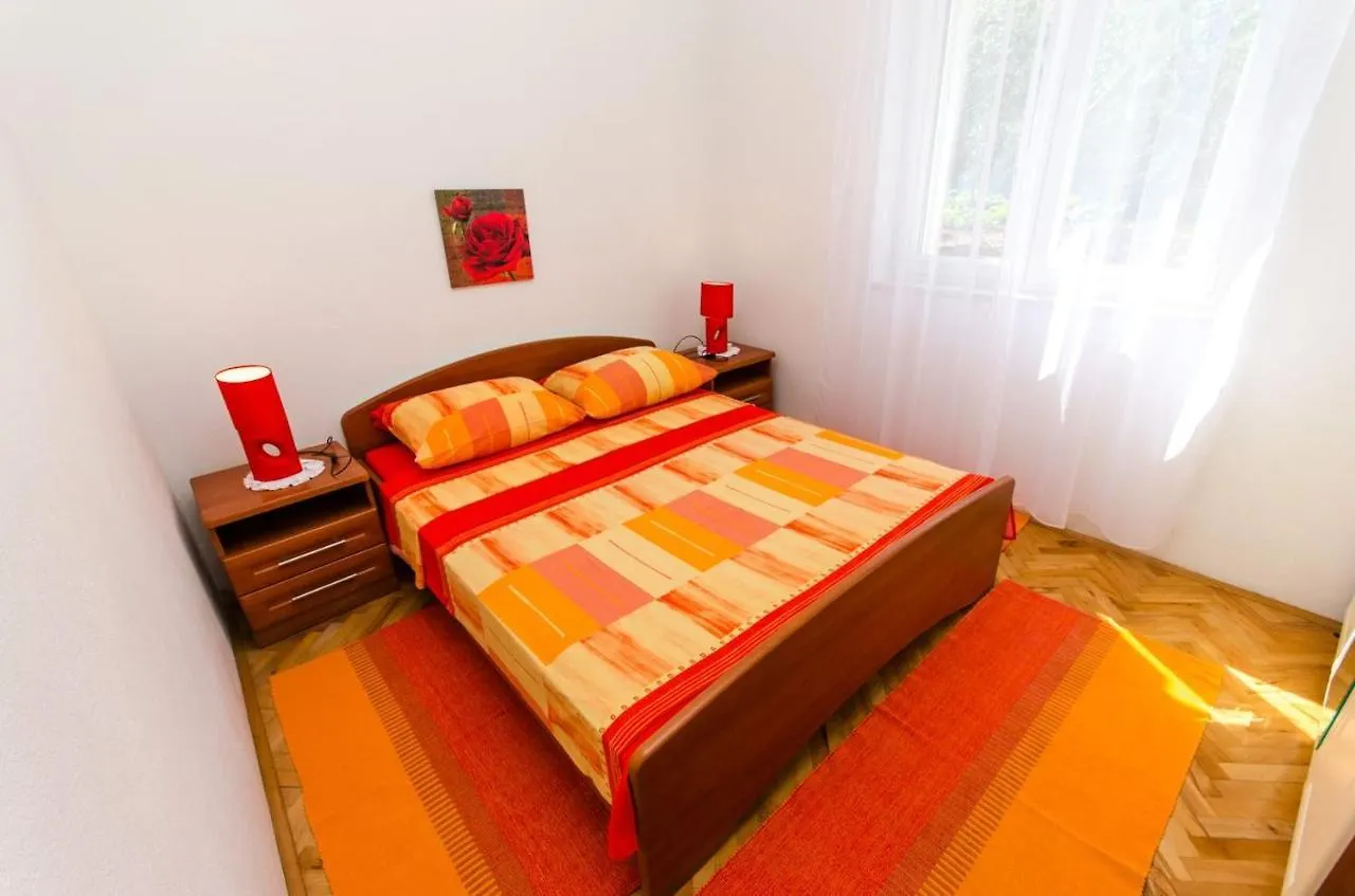 Apartments Ivana Trogir Chorvatsko